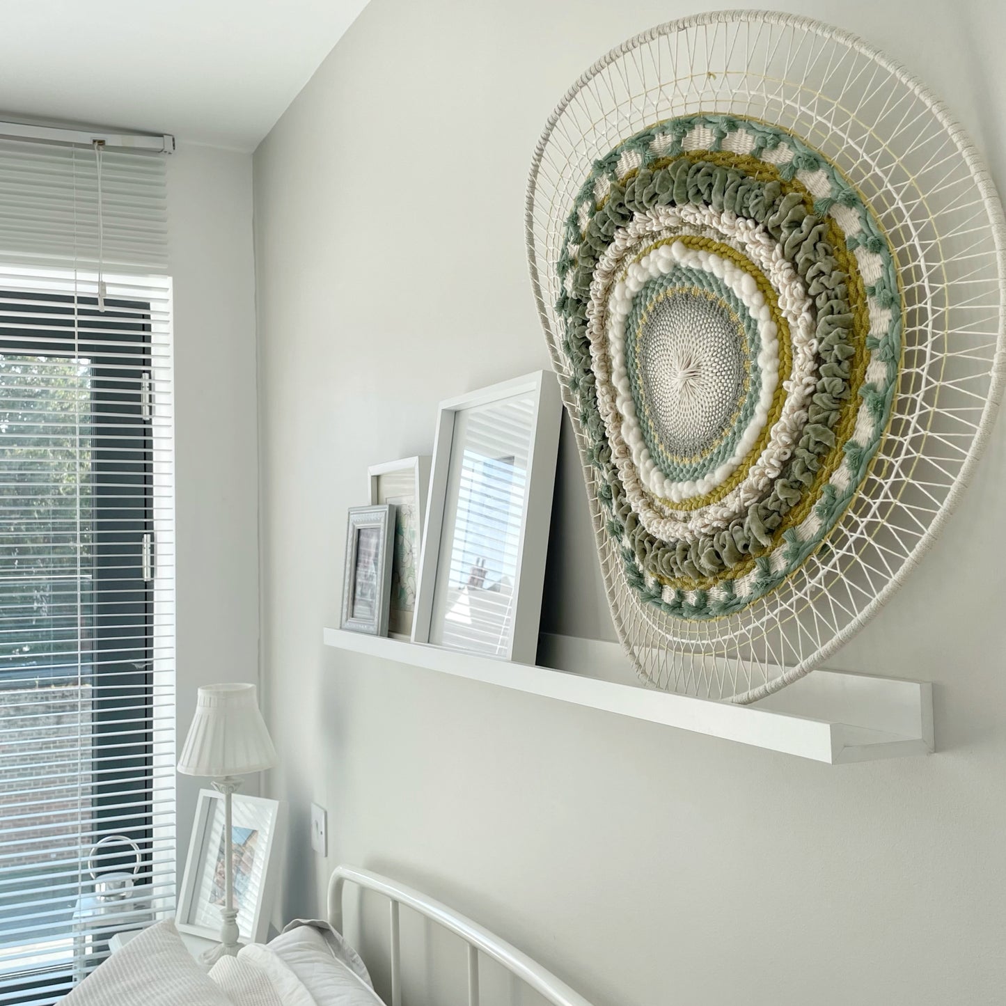 Sydney - 23" Circular Weaving