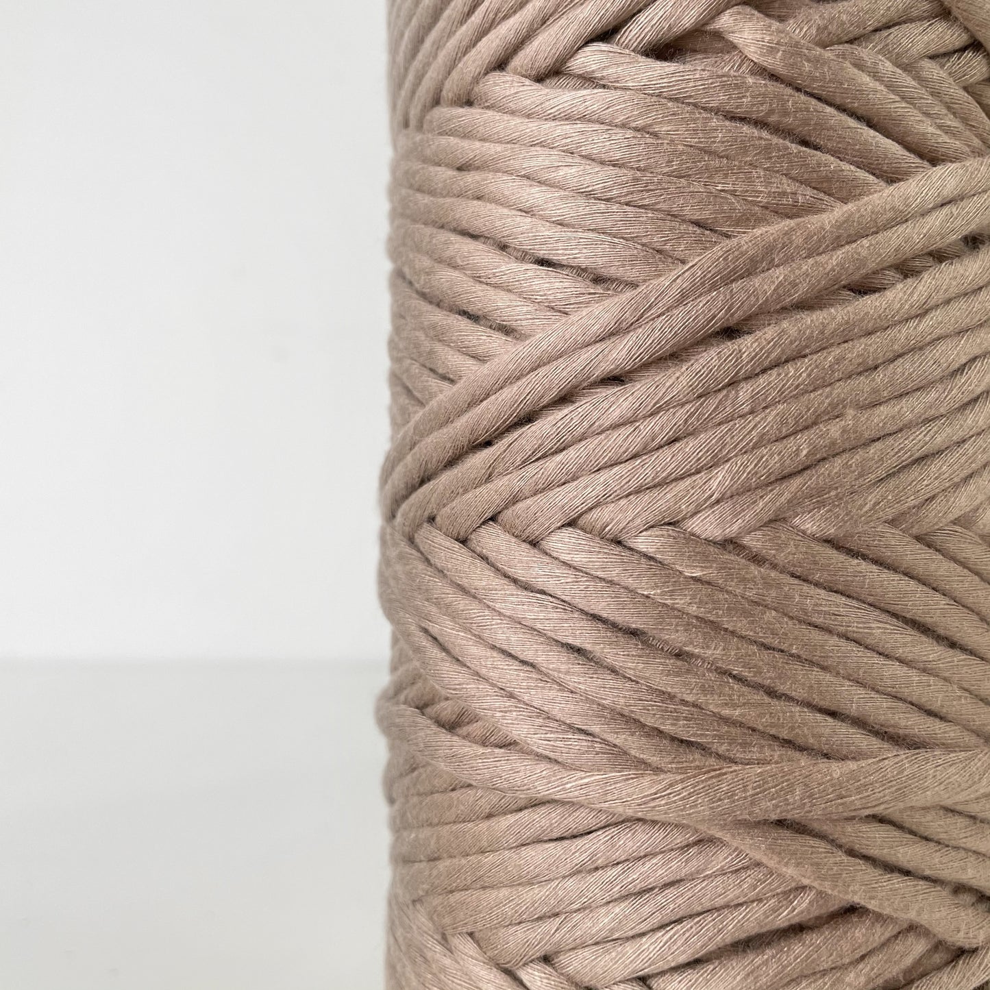 Luxe Bamboo 5mm String - Taupe
