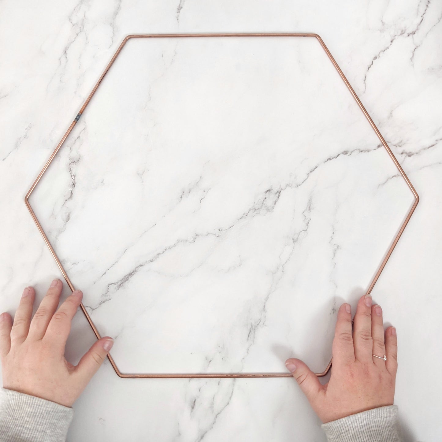 Metal Hexagon Frame - 6" / 9" / 12" / 16"