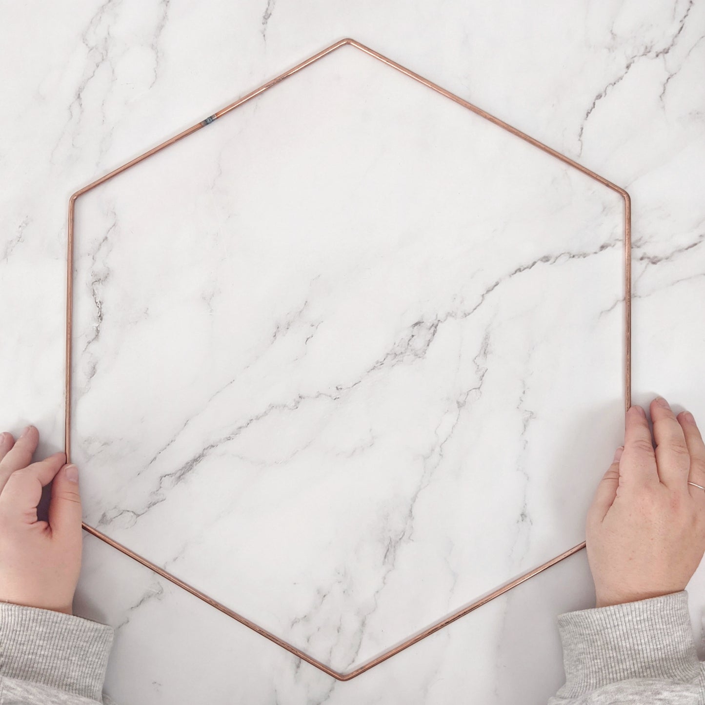 Metal Hexagon Frame - 6" / 9" / 12" / 16"