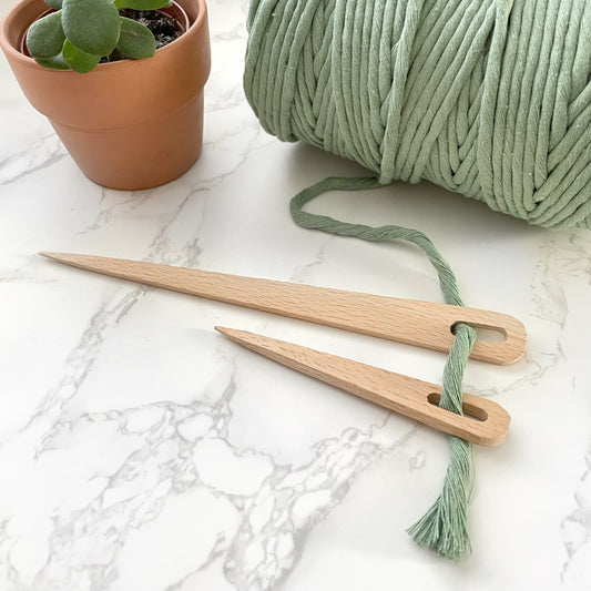 Large Eye Weaving Needles (x2)