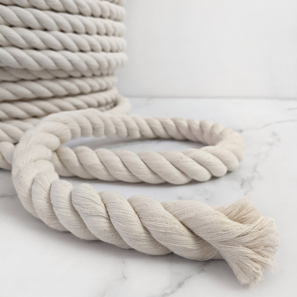 Cotton Spring Rope Jumbo 20mm Cotton Rope - By The Meter - 'Natural' – The Ivy Studio